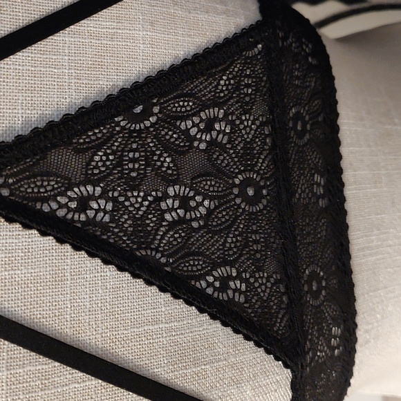 🖤EUC Victoria's Secret Very Sexy Unlined Racerback Plunge, Front Close, 34B - Picture 5 of 9